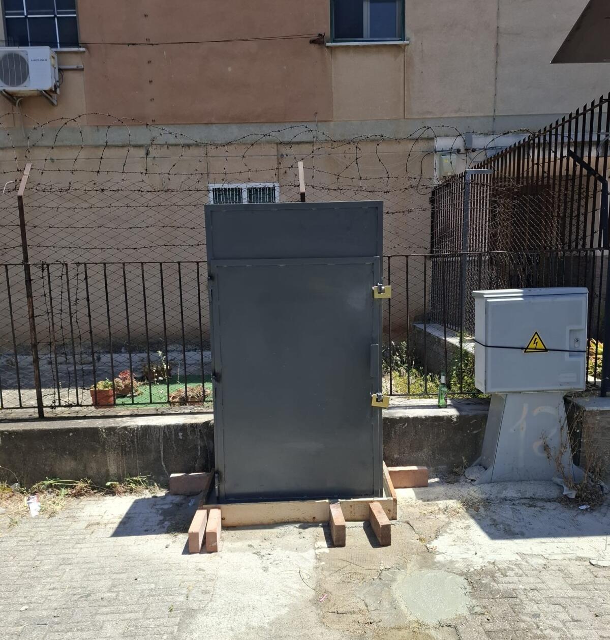 Vandalismo al quadro elettrico in via Paladini: 245 punti luce del Cep spenti, AMg pronta alla blindatura - 