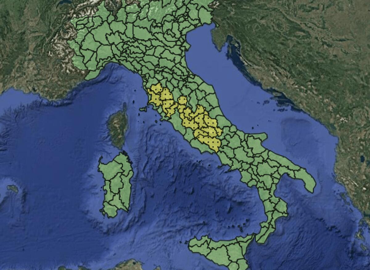 Maltempo, allerta meteo gialla per temporali mercoledì 12 agosto: la mappa delle 4 ragioni a rischio - 