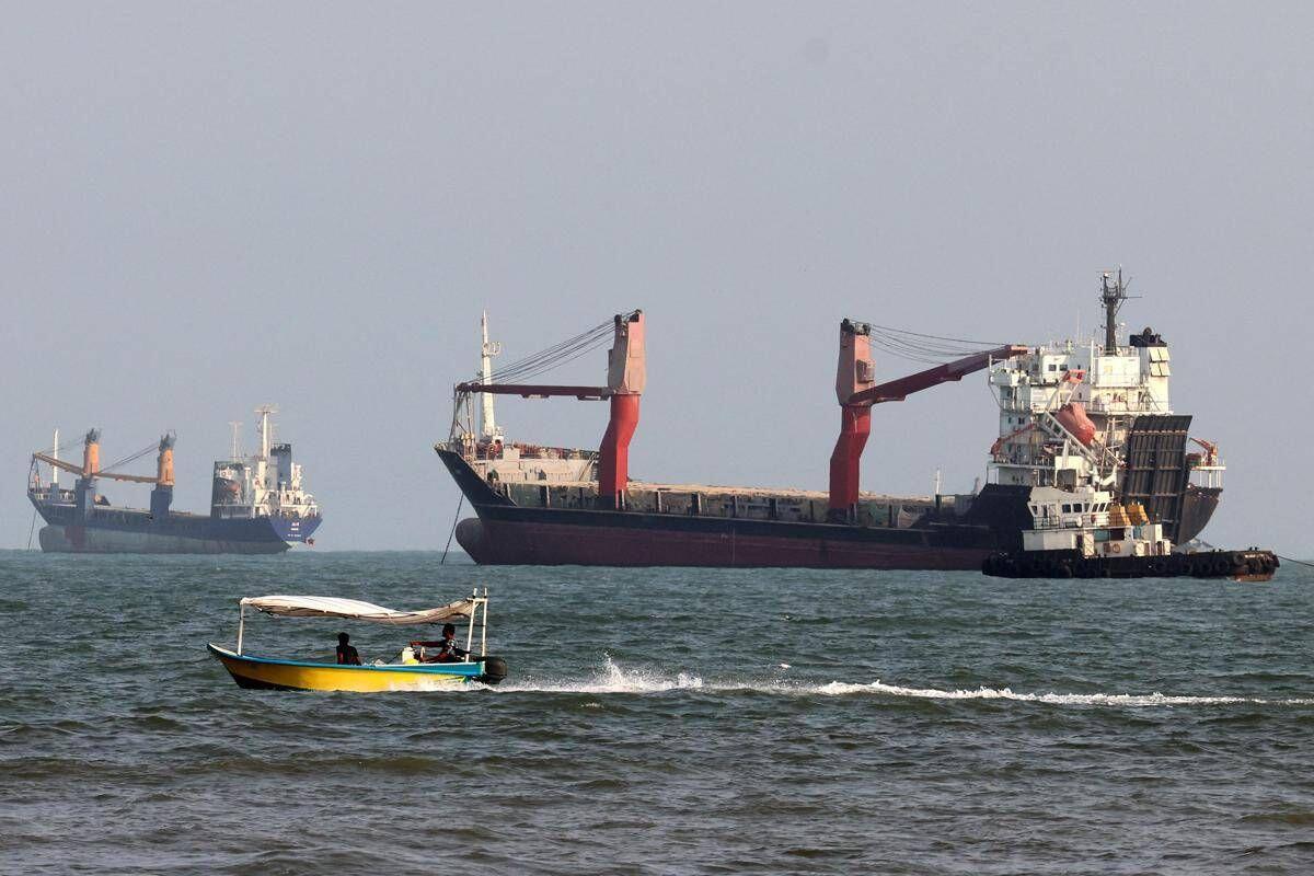 Iran, Araghchi: "Gli Usa stanno facendo grave errore di valutazione su Hormuz" - 