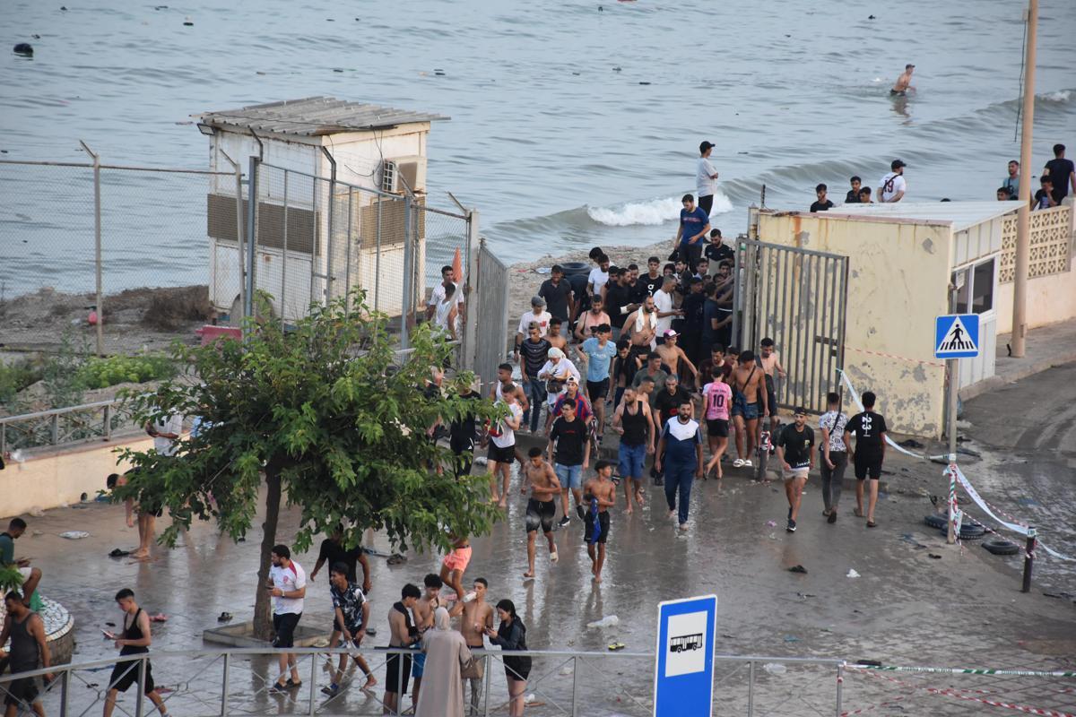 Ceuta, crisi migratoria o guerra ibrida? Tutte le domande (e le contraddizioni) aperte - 