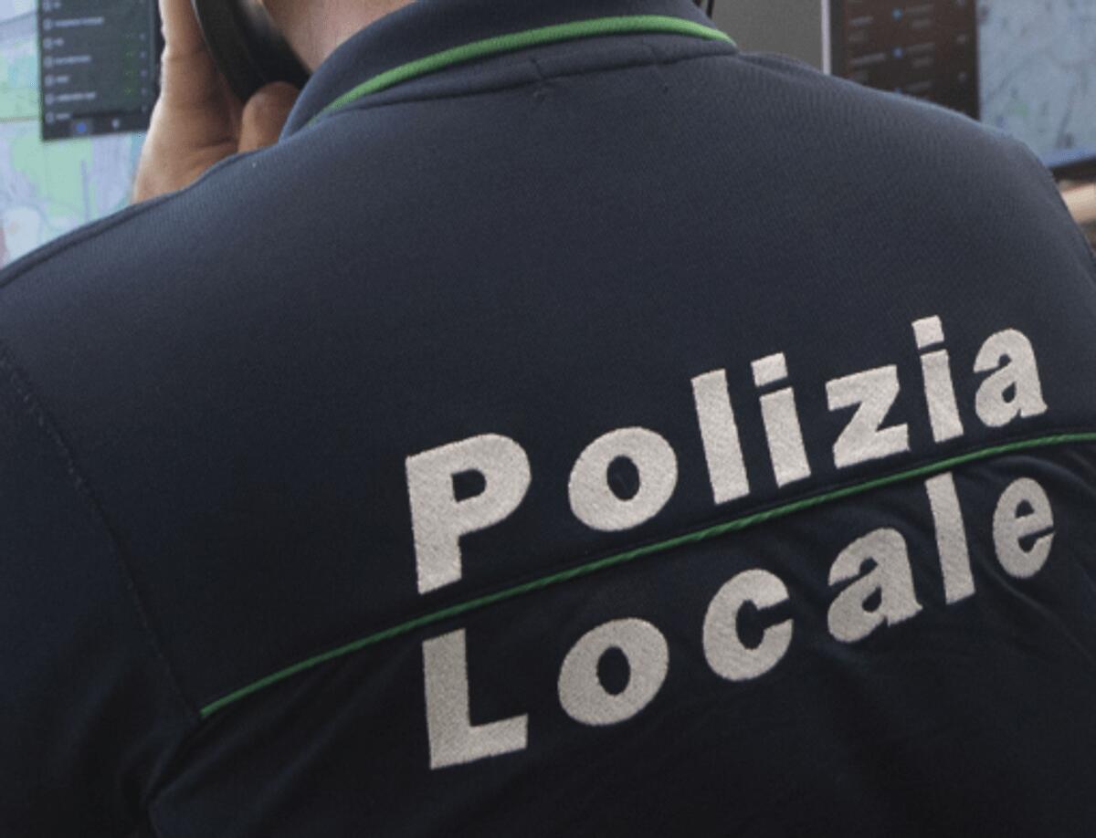 Milano, peculato e falso: arrestati cinque agenti della Polizia locale - 