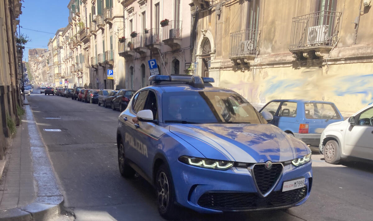 Catania: arrestato 49enne per stalking nei confronti dell'ex compagna, disposto divieto di avvicinamento e braccialetto elettronico - 