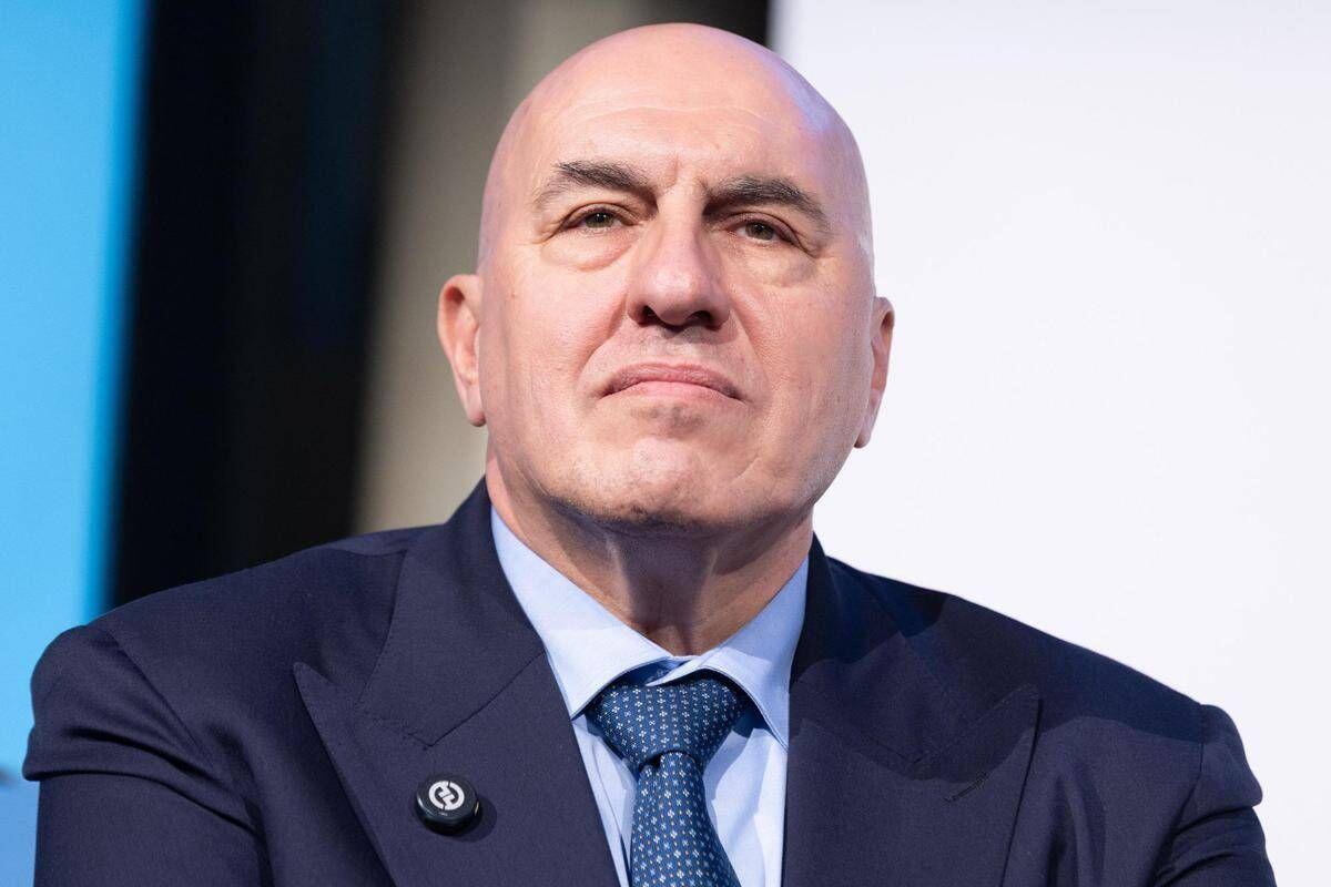 Iran, Crosetto: "Attacchi a basi Usa in Europa? Irrealistico ma nulla è precluso, eviterei di dare spunti” - 