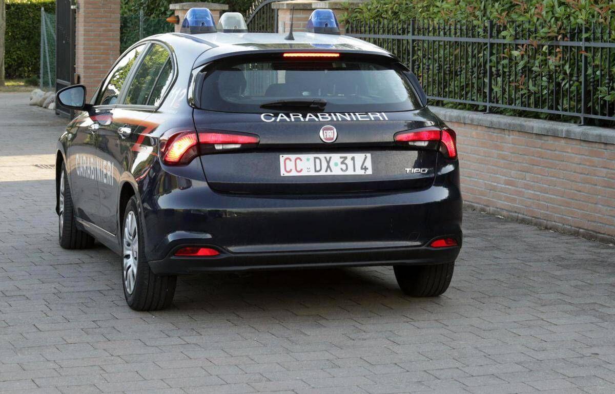 Bologna, 28enne aggredito a coltellate: è in pericolo di vita - 