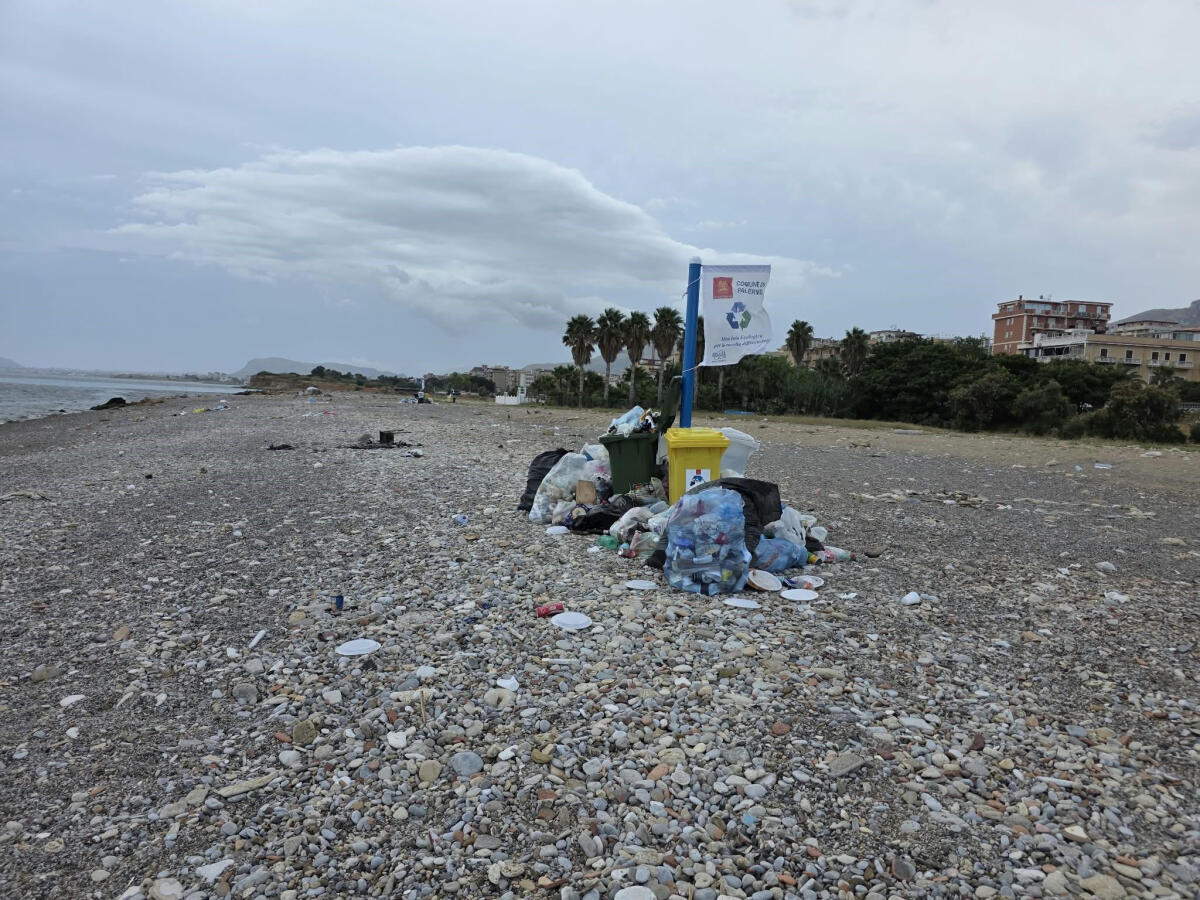 Costa Sud: il consigliere Terrani chiede intervento urgente per svuotamento cestini e raccolta rifiuti dopo Ferragosto - 