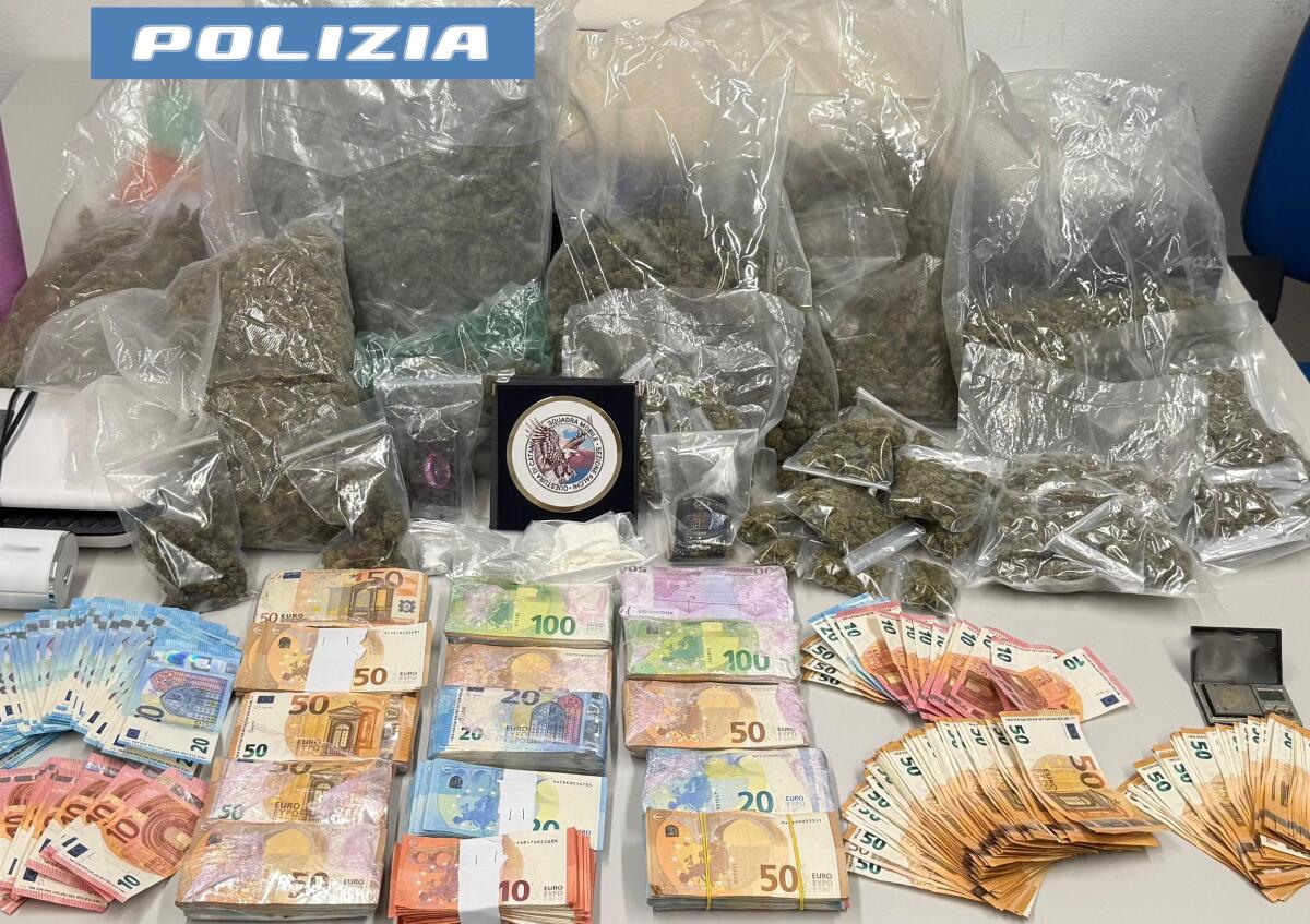 Catania: arrestato 55enne, base logistica per lo stoccaggio di oltre 6 kg di marijuana - 
