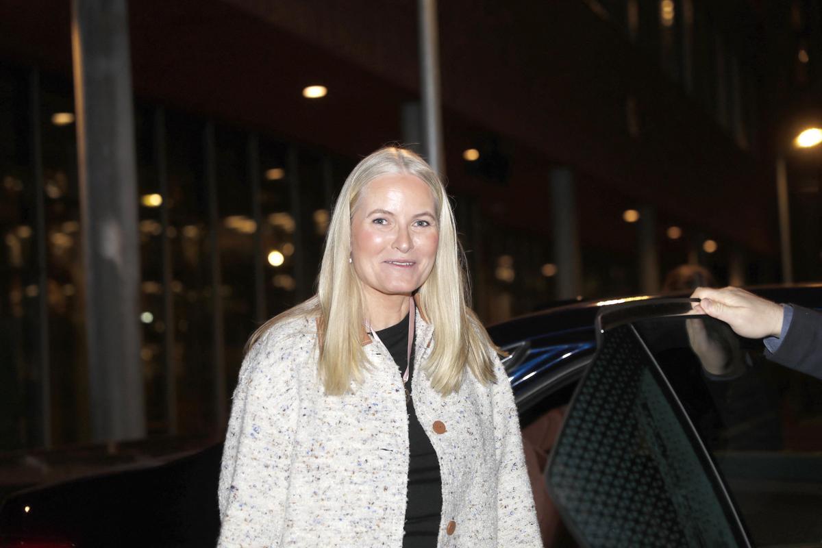 Norvegia, Mette-Marit è la nuova regina: la vita tra scandali e malattie - 
