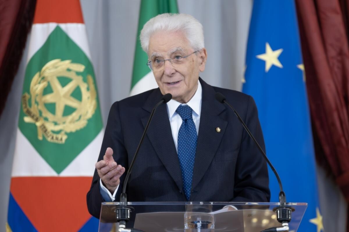 Mattarella al Meeting di Rimini: «Dall'amore l'energia per respingere odio e avversione verso gli stranieri» - 