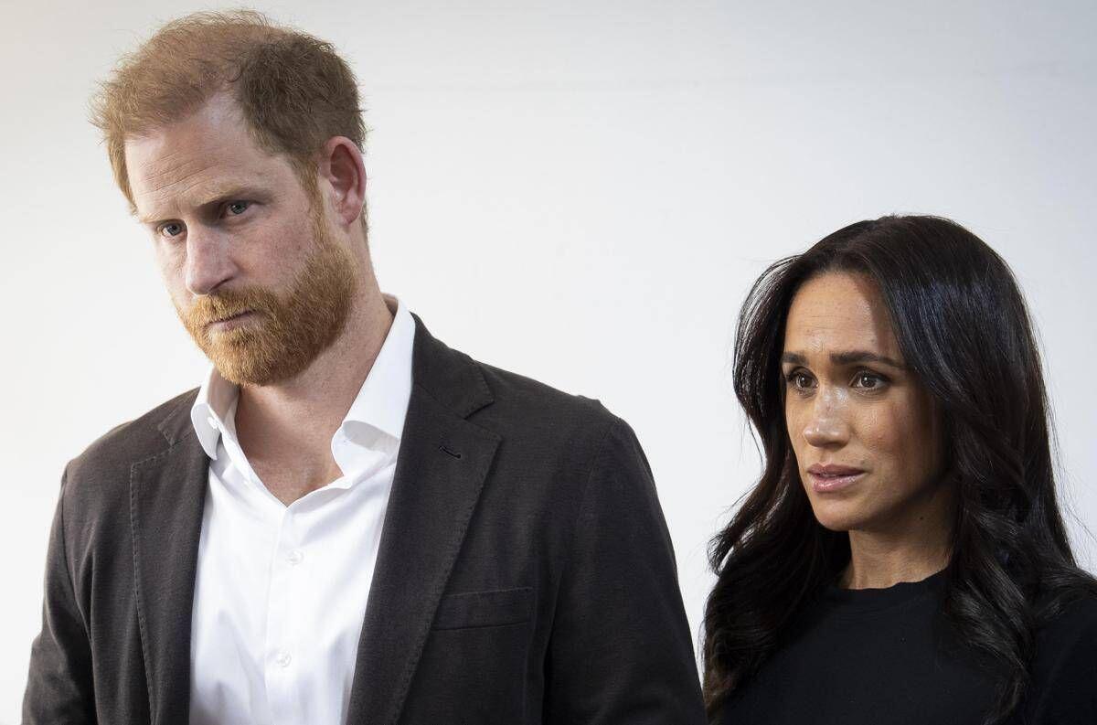 Problemi tra Harry e Meghan? Re Carlo pronto a dare consigli al figlio - 