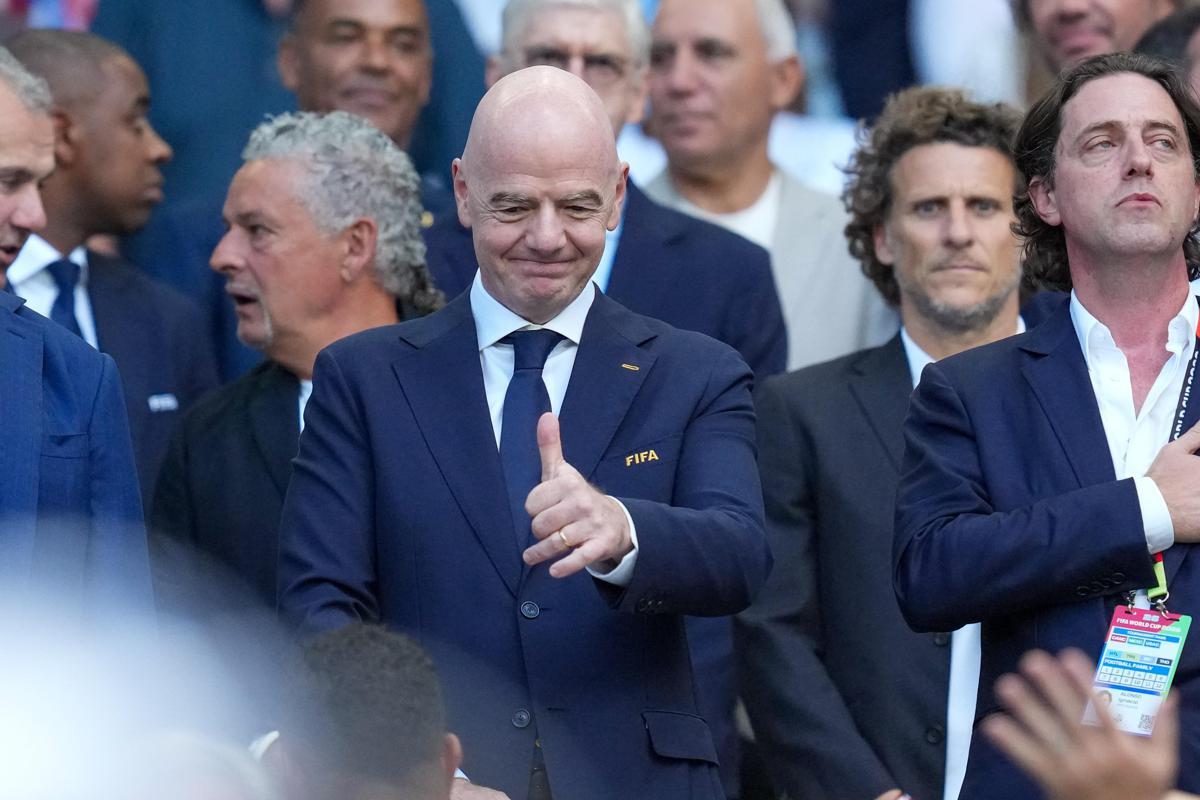 Mondiali 'privati', Infantino rinuncia: il piano Fifa viene ritirato - 