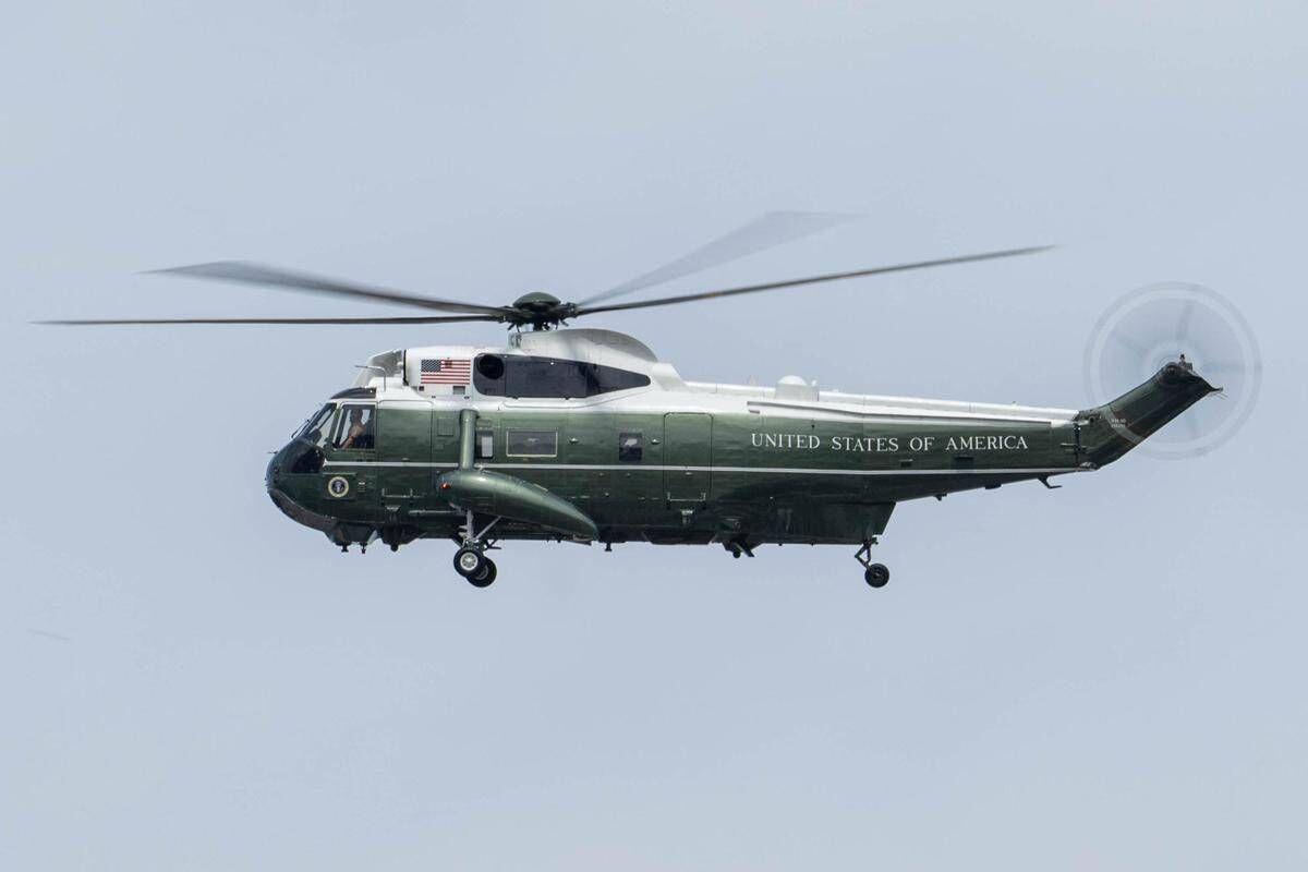 Usa, il rapporto: problemi di comunicazione al decollo, quasi-collisione per il Marine One di Trump - 