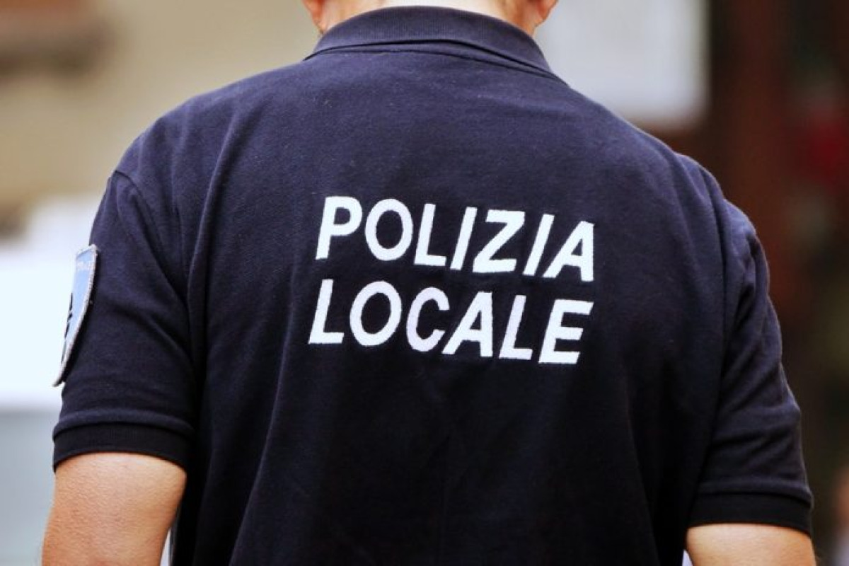 Catania, blitz antiabusivismo: denunciati per allacci illegali e sequestrati oltre 270 kg di ortofrutta - 