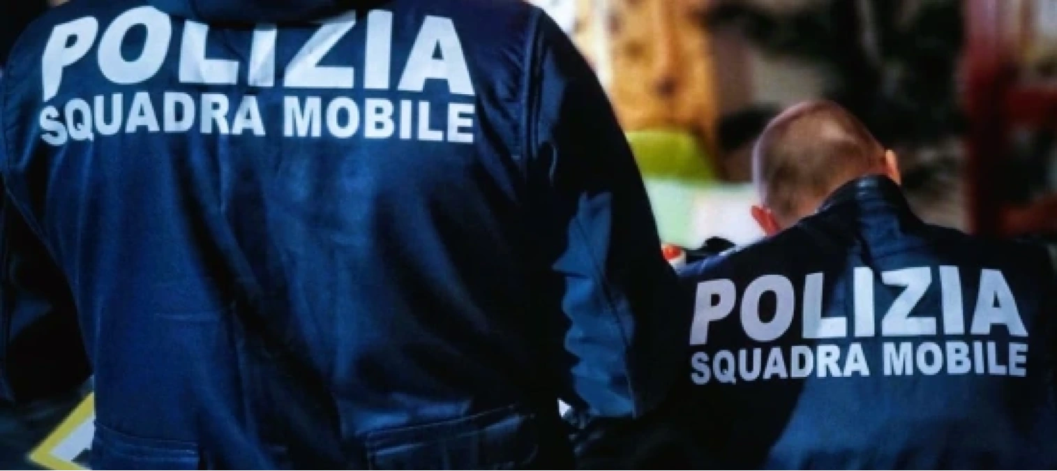Catania, arrestato 41enne: cocaina e marijuana nello scooter dopo inseguimento - 