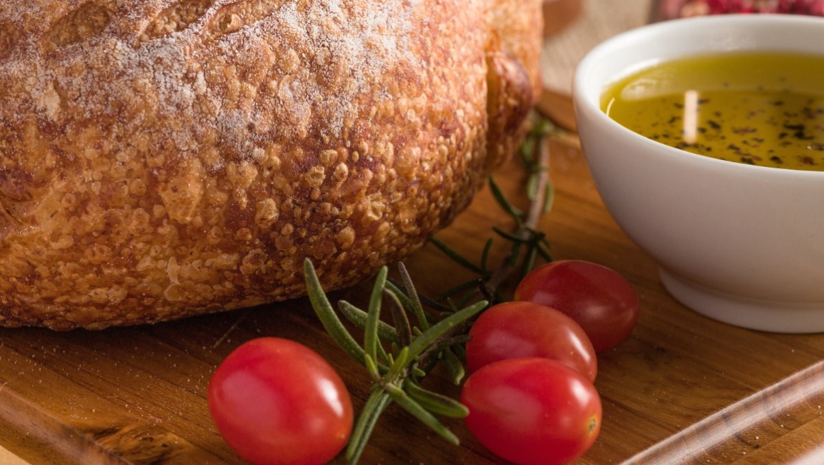 Olio extravergine di oliva per mamma e bambino: perché portarlo ogni giorno a tavola - 