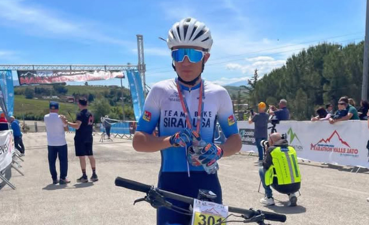 Incidente mortale sulla Statale 185: muore a 16 anni il ciclista Cesare Bonvegna - 