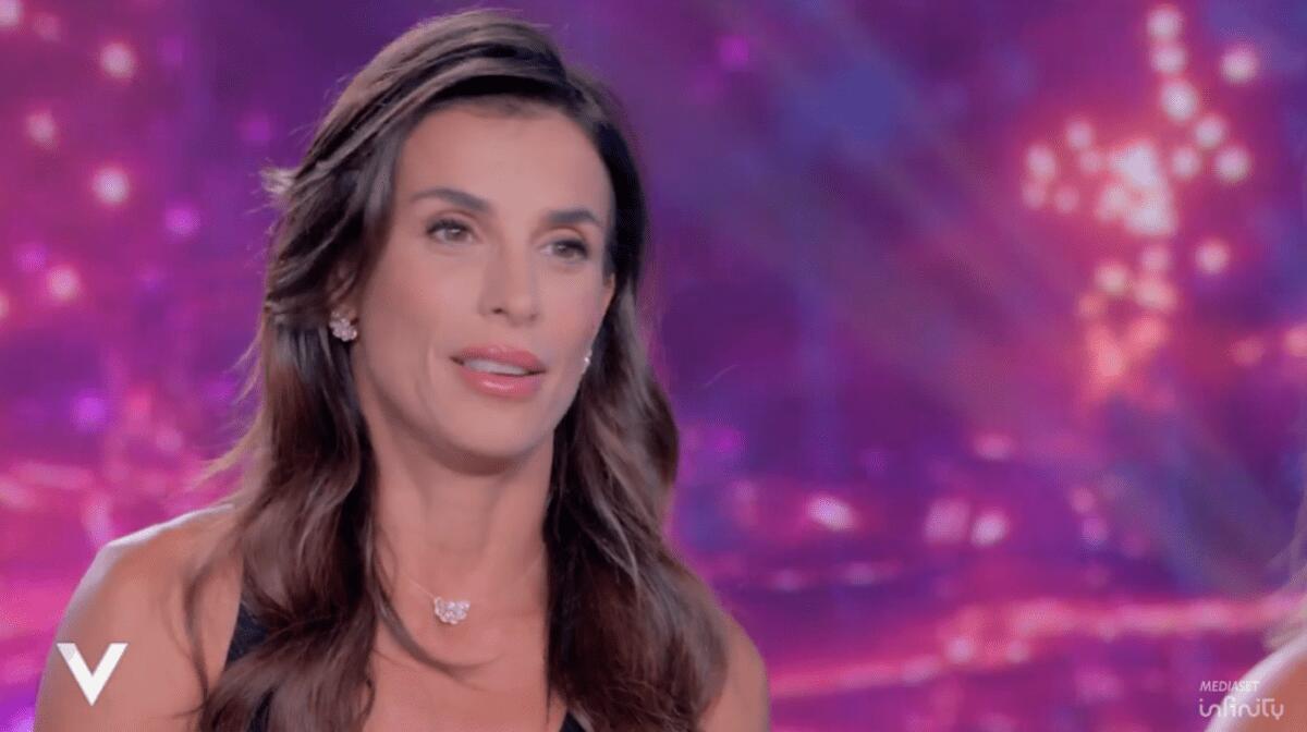 Elisabetta Canalis: "Lasciare l'Italia mi ha portato serenità. L'amore? Sono un'eterna single " - 