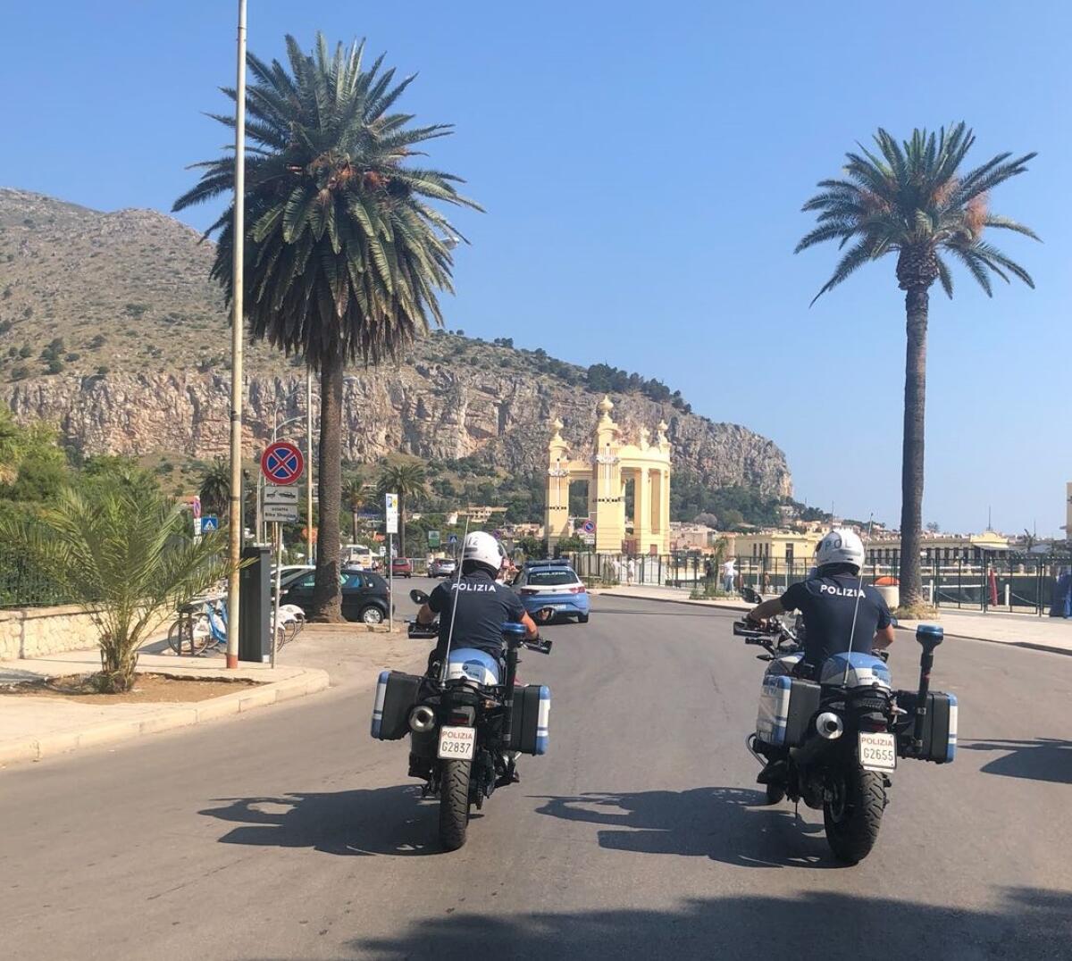 Aggressione a Mondello: identificati due minori ritenuti responsabili dell'episodio davanti al "Baretto" - 