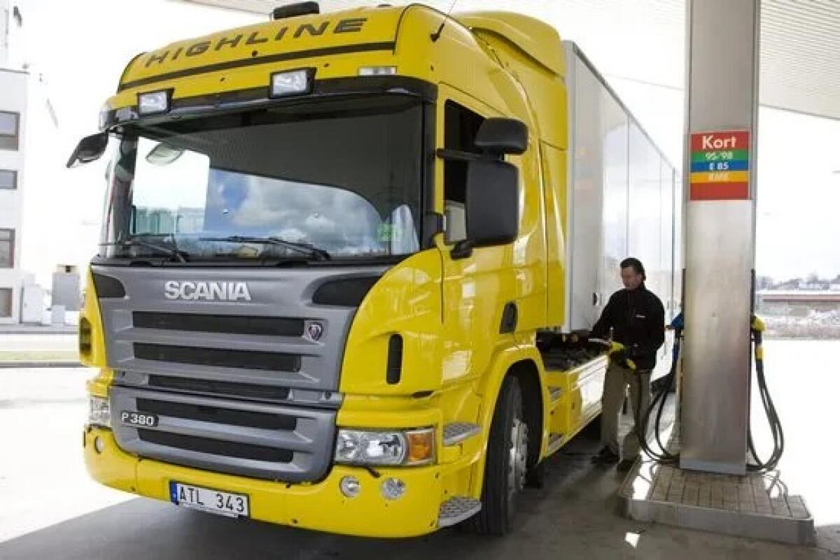 Carburanti: price cap di Eni e IP nel mirino di Figisc, in Sicilia i tir annunciano il fermo - 