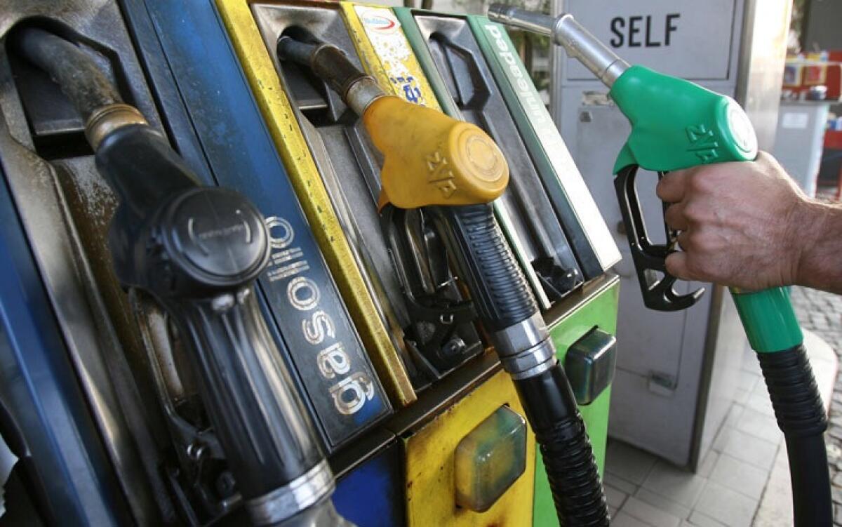 Petro-diplomazia di Meloni: ENI, IP e Q8 accettano tetti sui prezzi di benzina e diesel - 