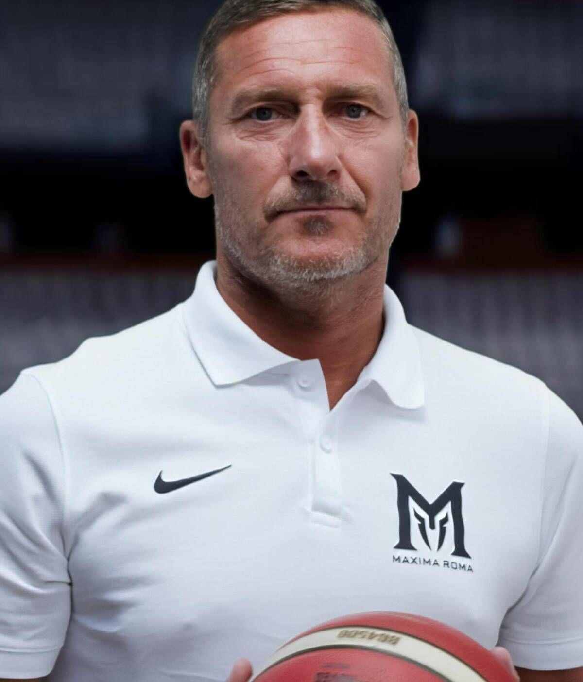 Totti si dà al basket advisor della Maxima Roma di basket: "Volevo una nuova sfida" - 