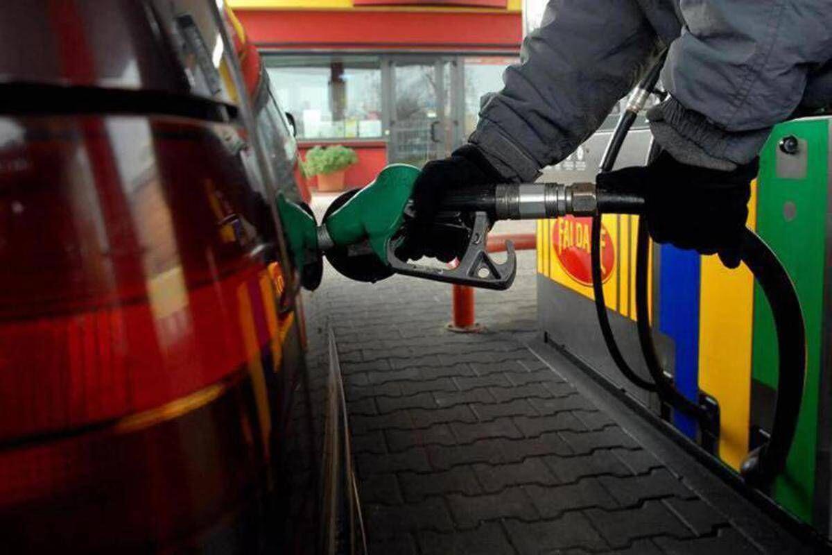 Caro carburanti, anche IP mette un tetto ai prezzi dopo Eni: sconto per 8.500 distributori - 