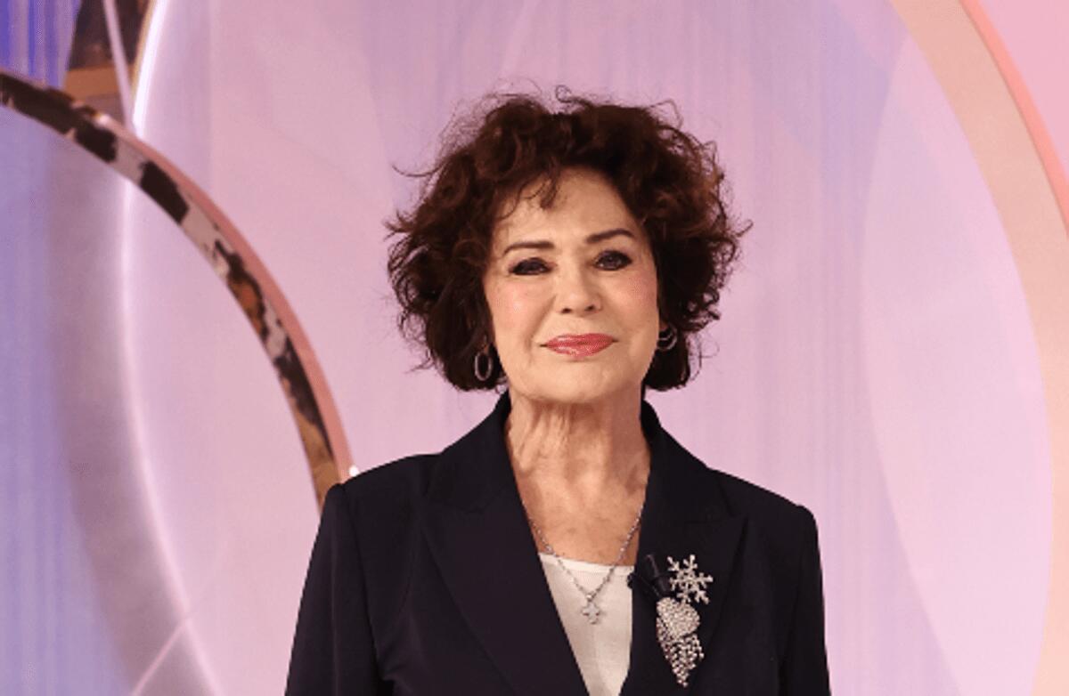 Corinne Clery confessa: "Ho un tutore legale per difendermi da mio figlio" - 