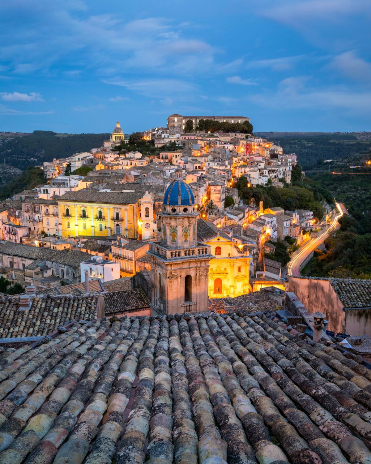 Regione stanzia 2,5 milioni per Ragusa Ibla e Ortigia: 1,5 mln a Ragusa, 1 mln a Siracusa - 