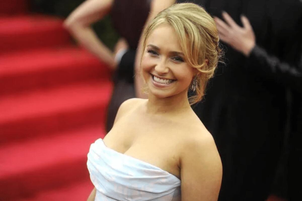 Hayden Panettiere, media: "Morta per dose di ossicodone tagliato con fentanyl", indaga la DEA - 