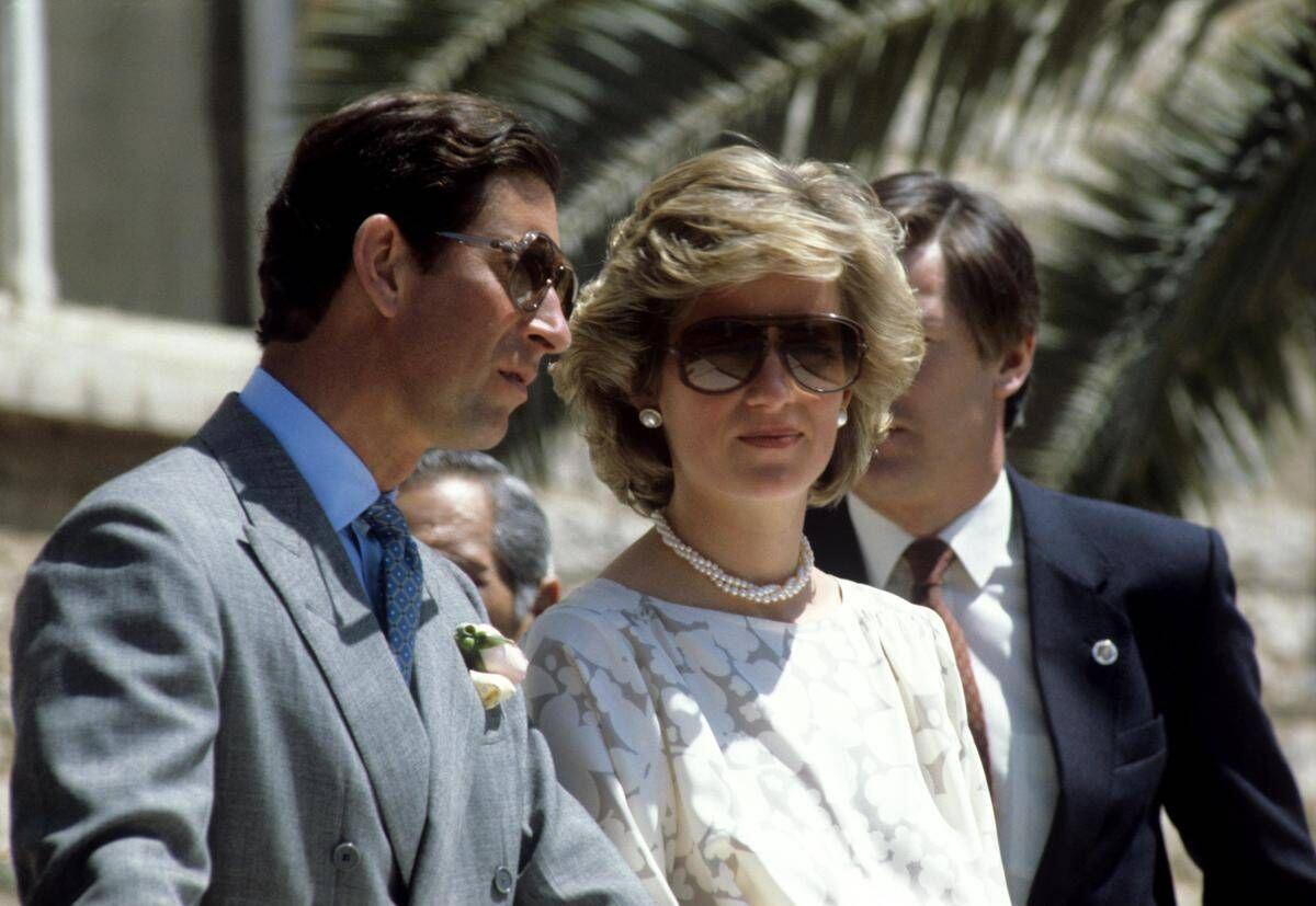 "Dimenticheremo presto Diana", la frase choc di Carlo dopo la morte di Lady D - 