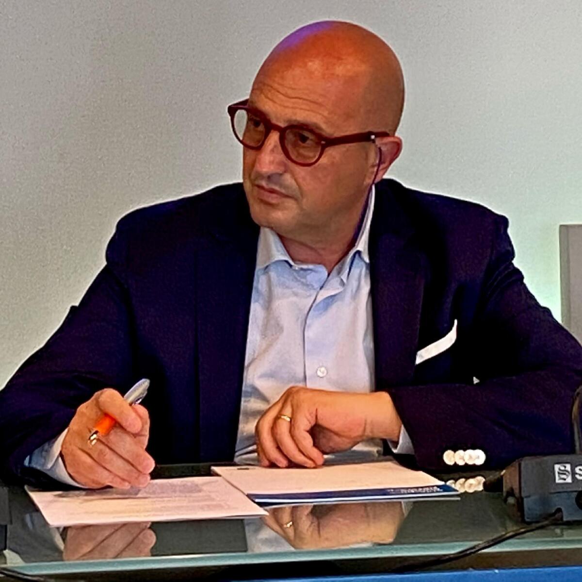 Turano ad Agrigento: 68 milioni per le scuole siciliane e piano contro la povertà educativa - 