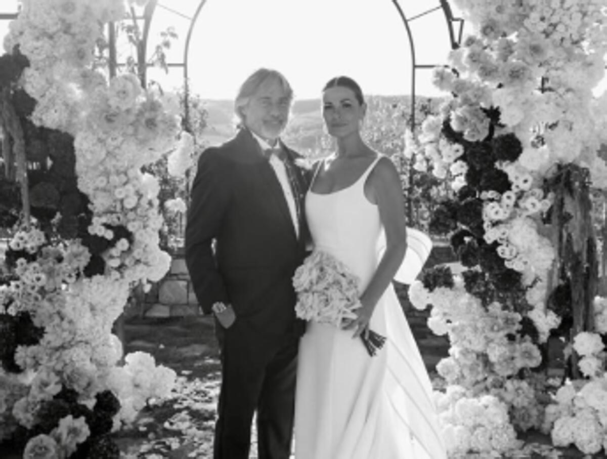 Vanessa Incontrada si è sposata, le nozze con Rossano Laurini: la prima foto dopo il 'sì' - 
