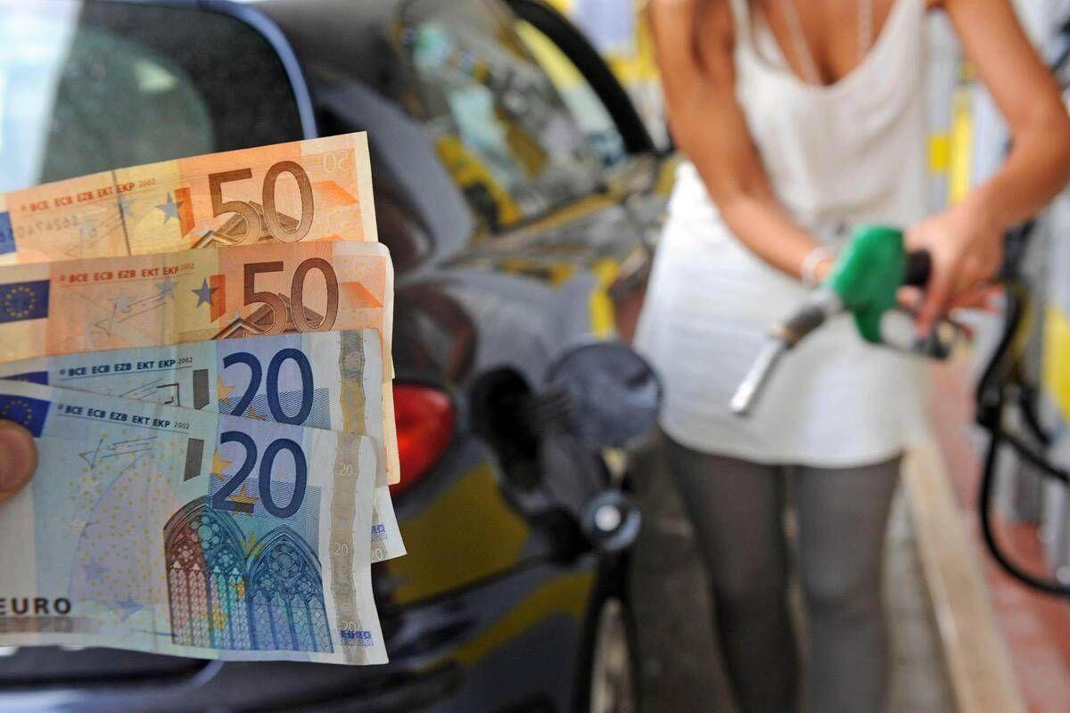 Benzina e diesel, prezzo continua a salire: quanto costano al litro, self e autostrada - 