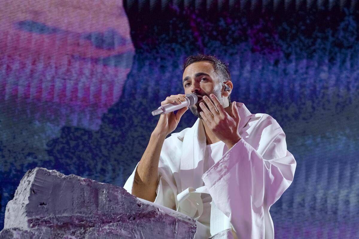 Marco Mengoni apre 'Allo Sbagliato', un locale di musica e comicità a Milano: "Sarà offline, no smartphone" - 