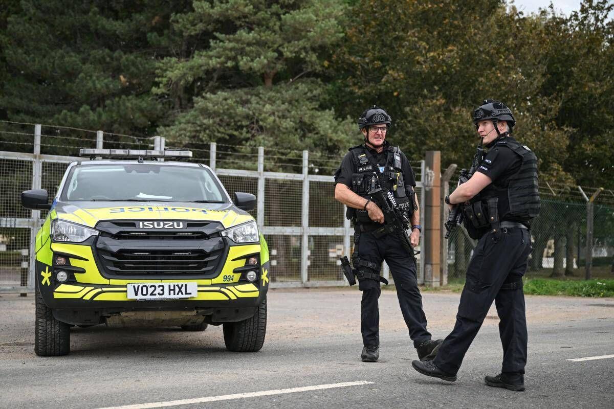 Allarme terrorismo a base RAF Fairford, situazione sotto controllo: cinque arresti e indagini sul possibile ruolo dell’Iran - 