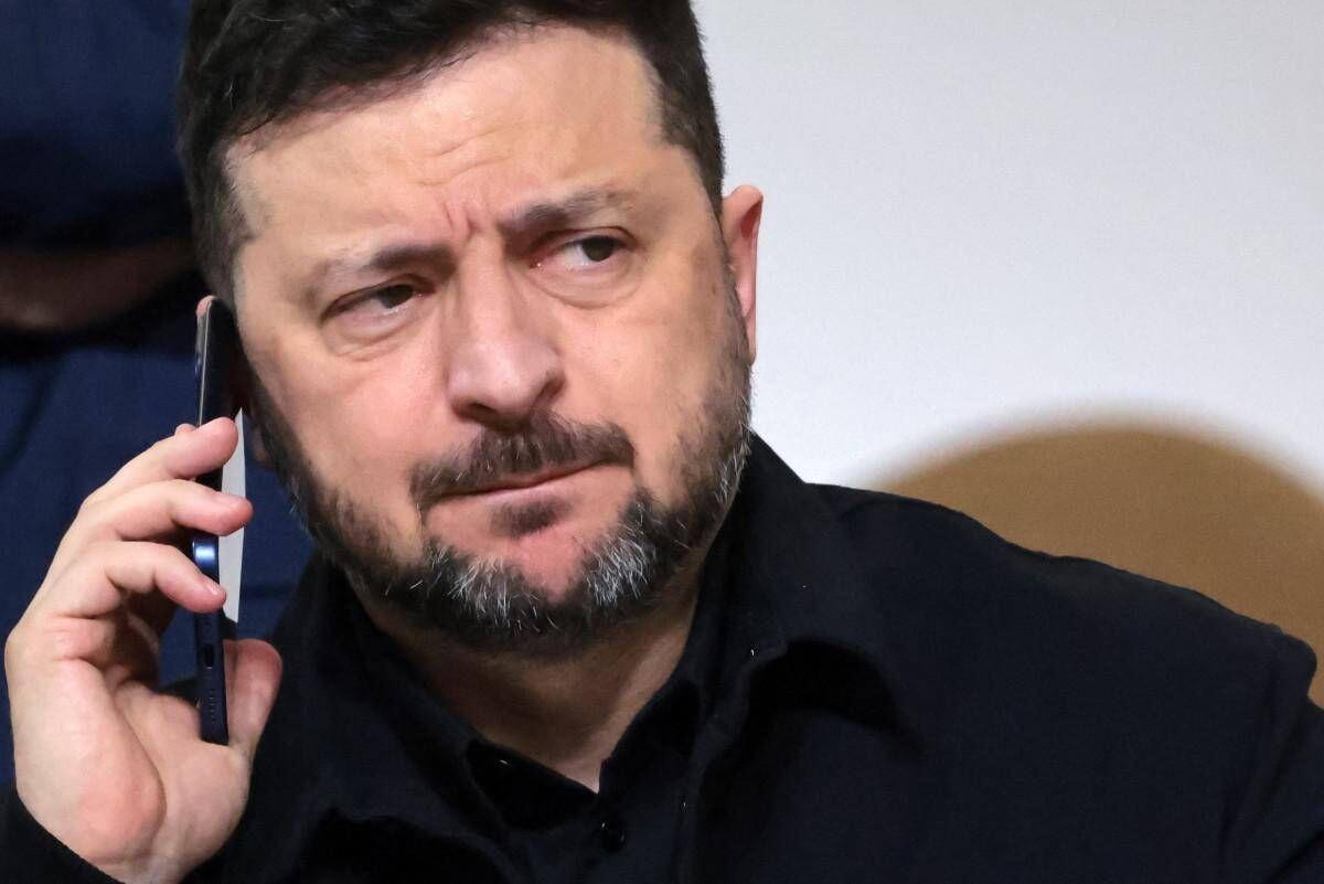 Ucraina, bilancio in rosso. NYT: "Zelensky chiede altri 23 miliardi all'Ue" - 