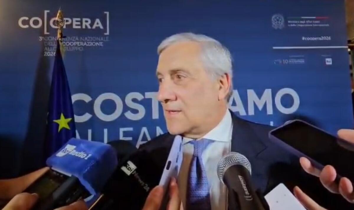 Tajani avverte: la Russia potrebbe provare a condizionare il voto anche in Italia - 