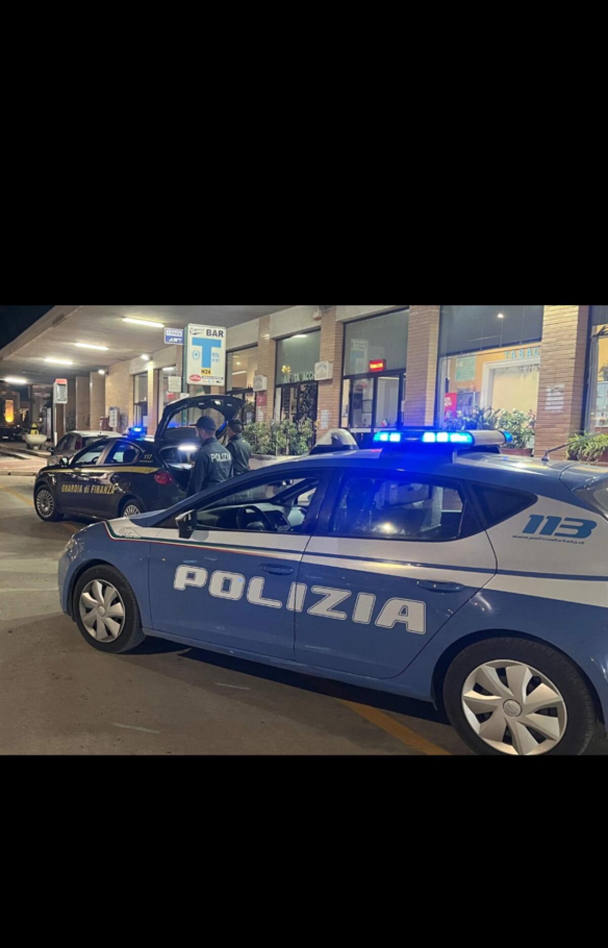 Trapani, controlli straordinari nella movida: 116 persone identificate e verifiche su tre locali - 