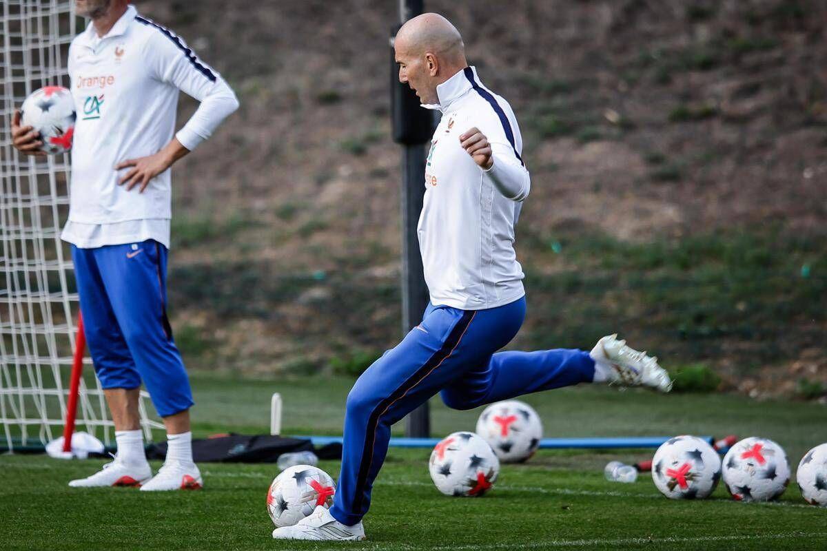 Koné esalta Zidane: "Non ha perso nulla della sua tecnica, ha ancora il tocco di palla" - 