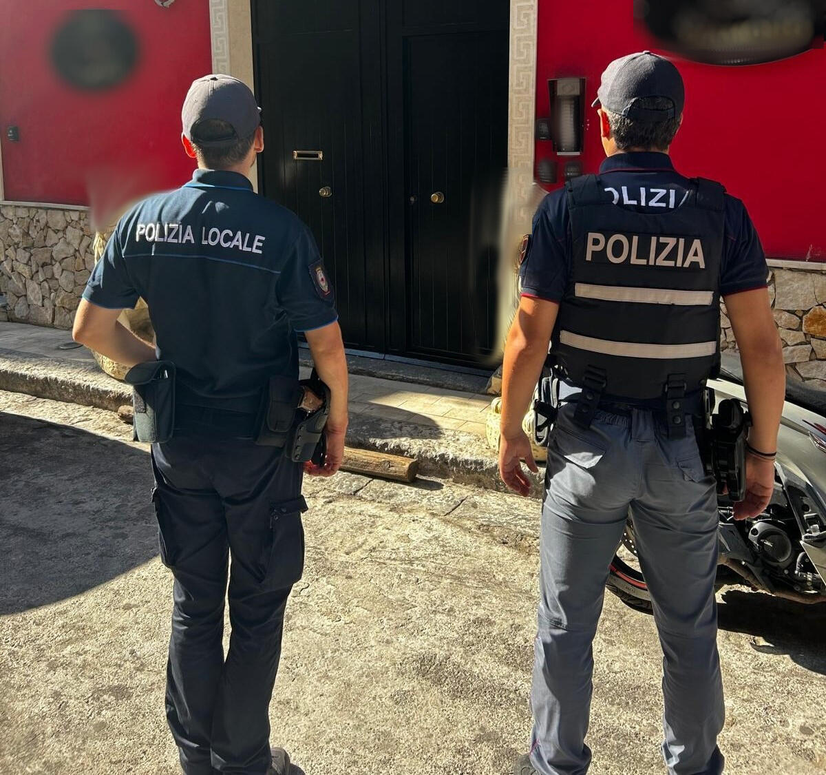 Catania, controlli antiabusivismo: denunciati due titolari di affittacamere e sequestrati oltre 270 kg di frutta - 