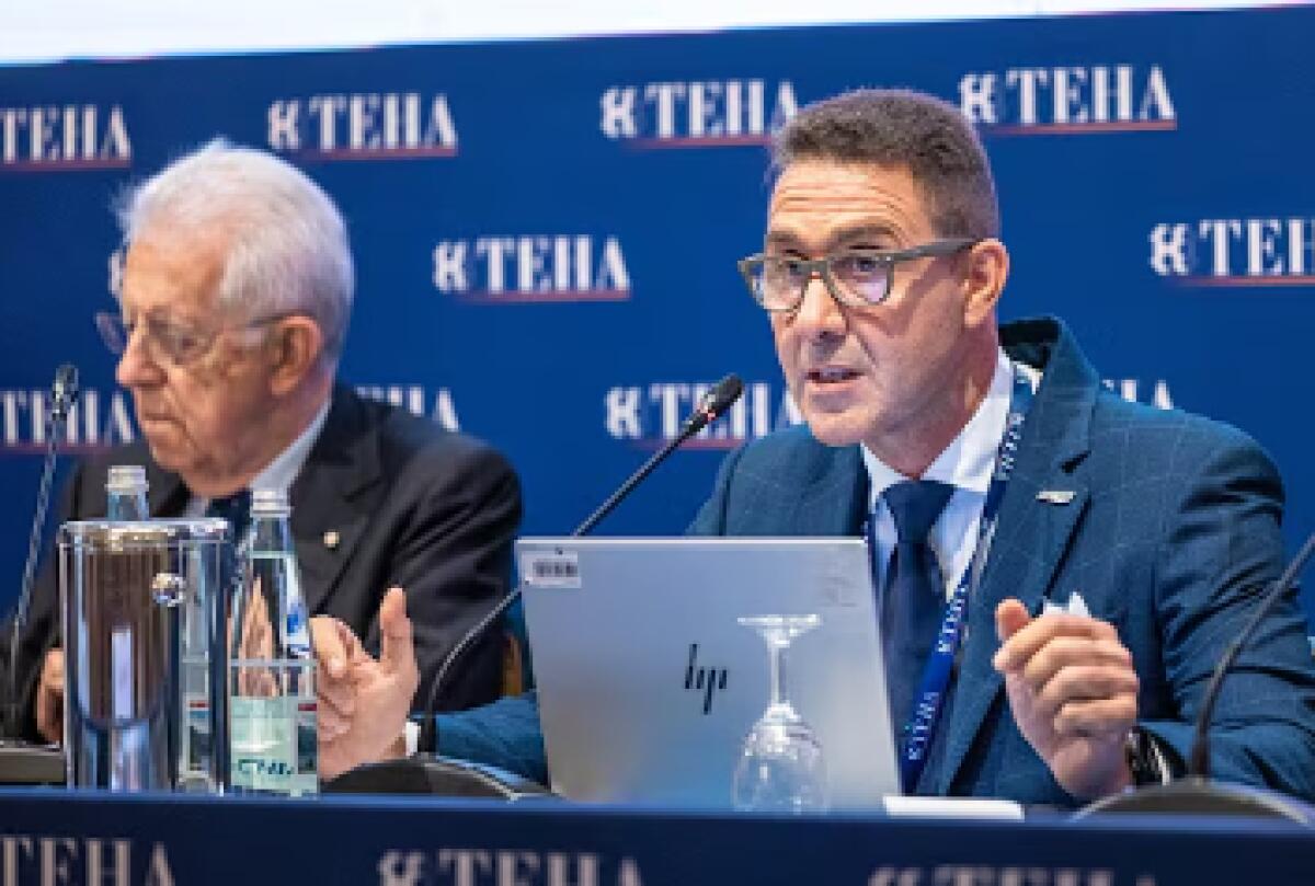 A Cernobbio Monti attacca Vannacci: «In lei un aspetto del fascismo, il più insidioso» - 