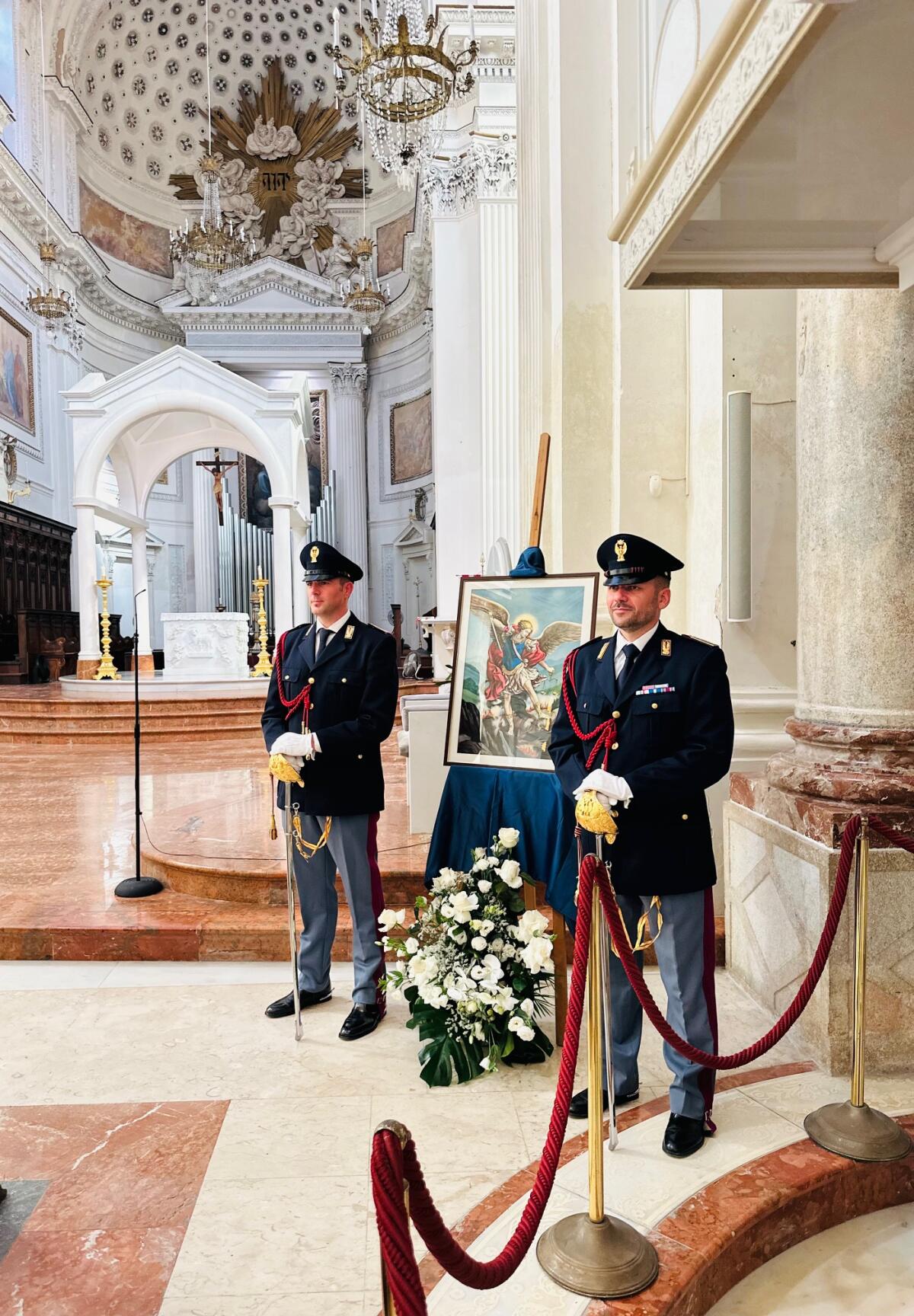Trapani, la Questura celebra San Michele Arcangelo: cerimonia in Cattedrale con autorità civili e militari - 