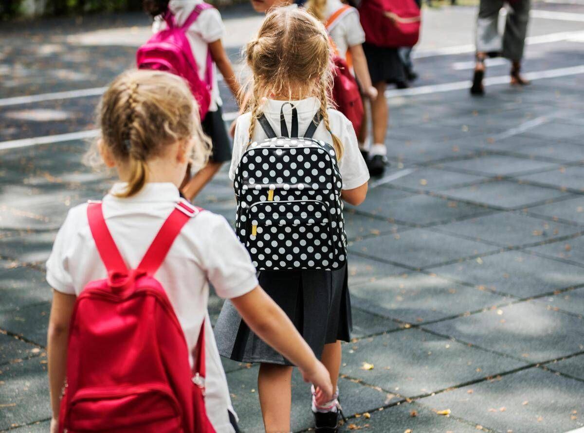 Salute: 'back to school', 7 consigli per proteggere la vista dei bambini dalla miopia - 