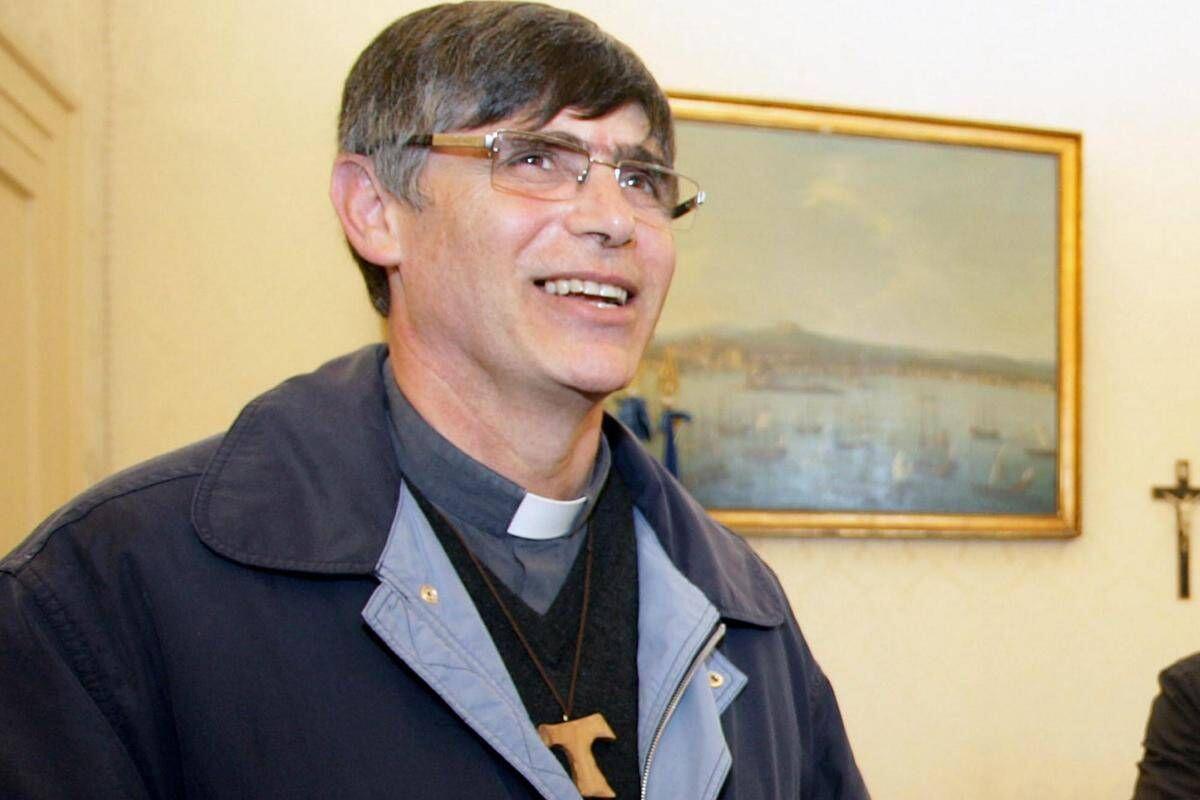 Don Patriciello: "Nozze 'Me contro Te' a pagamento ci interrogano, nel rapporto coi giovani qualcosa si è inceppato" - 