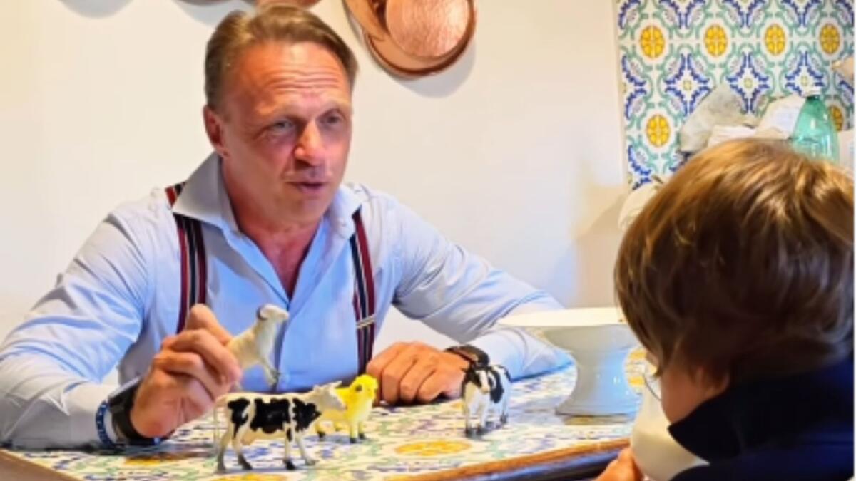 Lollobrigida e il reel sul latte: esplode il dibattito sui social tra ironia, critiche sul benessere animale e richieste economiche - 