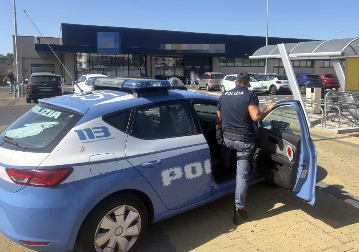 Rapina in supermercato a Catania: due denunciati dalla Polizia di Stato - 