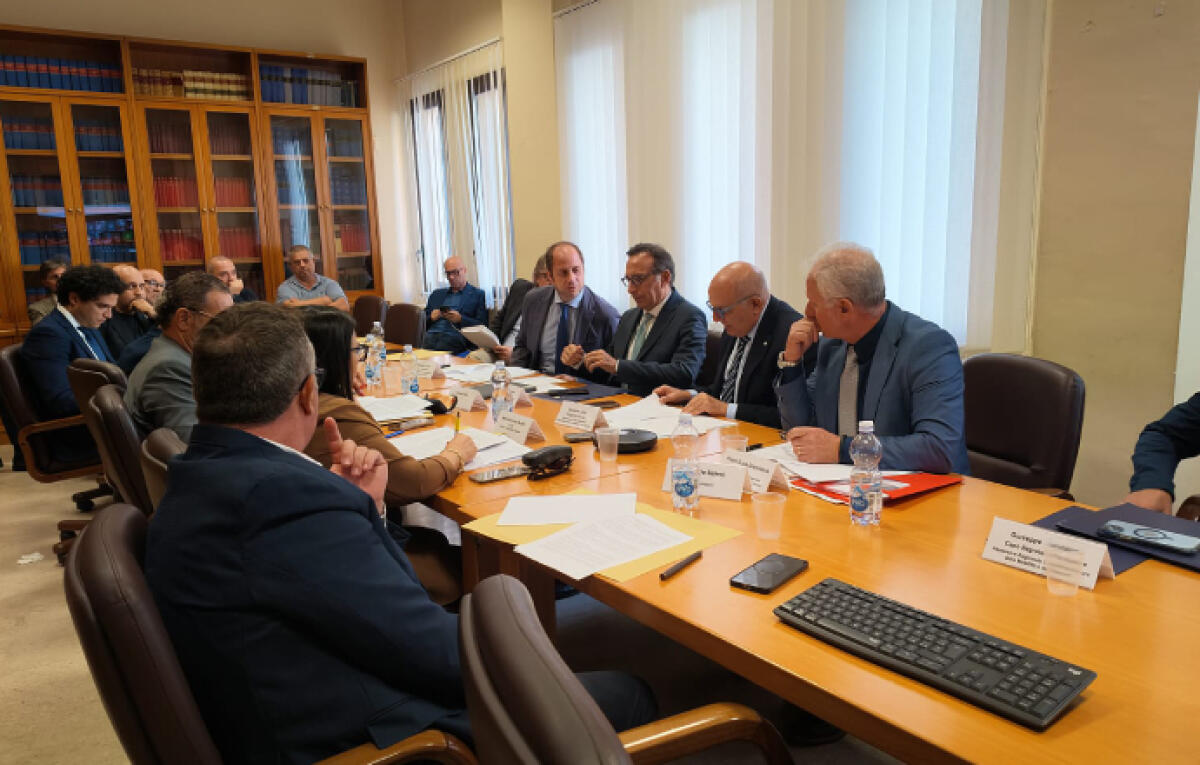 Caro carburanti, Regione Sicilia: contributi fino a 50.000€ per gli autotrasportatori - 