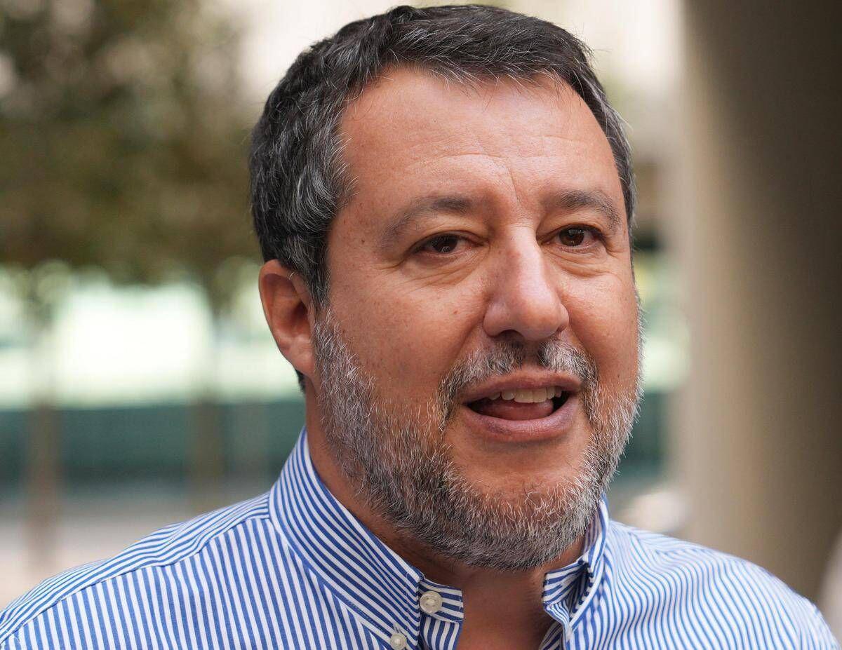 Salvini a Pontida: "La Lega vince solo se forte e unita da Nord a Sud, mai mollare" - 