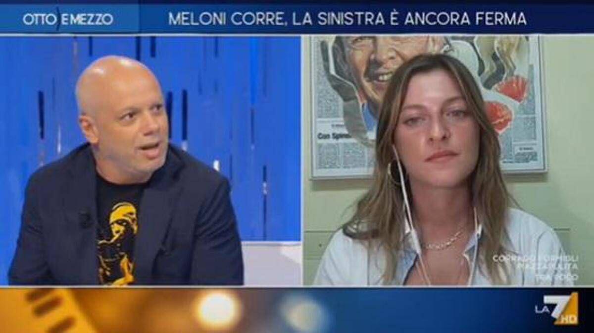Diego Bianchi e la lezione sull'Ucraina: "Anche i partigiani in Italia hanno usato armi inviate da Usa e Uk" - 