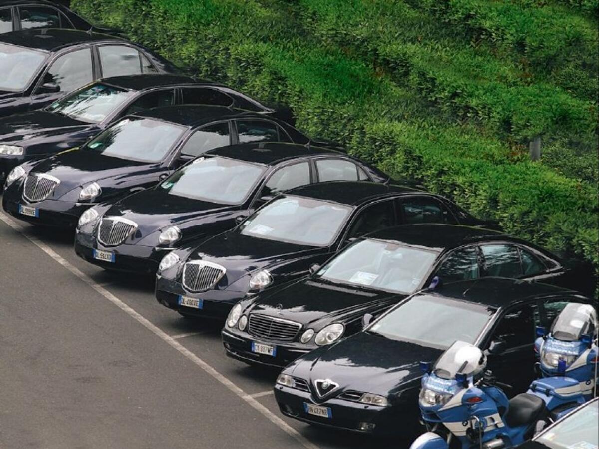 Palazzo Chigi vara una direttiva di austerity: tagli per 100,9 milioni e stop alle auto blu oltre il 30% del 2011 - 