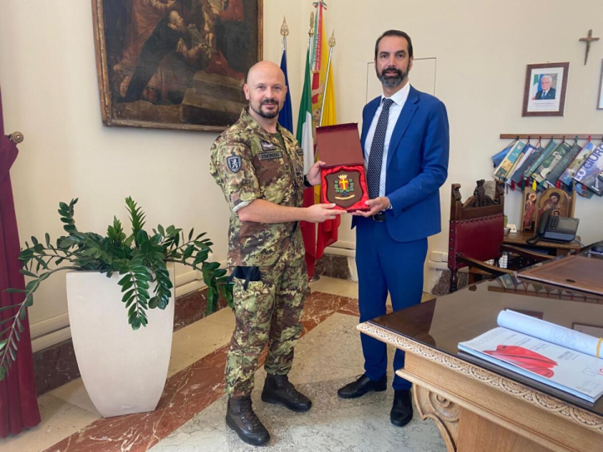 Messina, il nuovo comandante della Brigata “Aosta” Paolo Scimone ricevuto a Palazzo Zanca - 